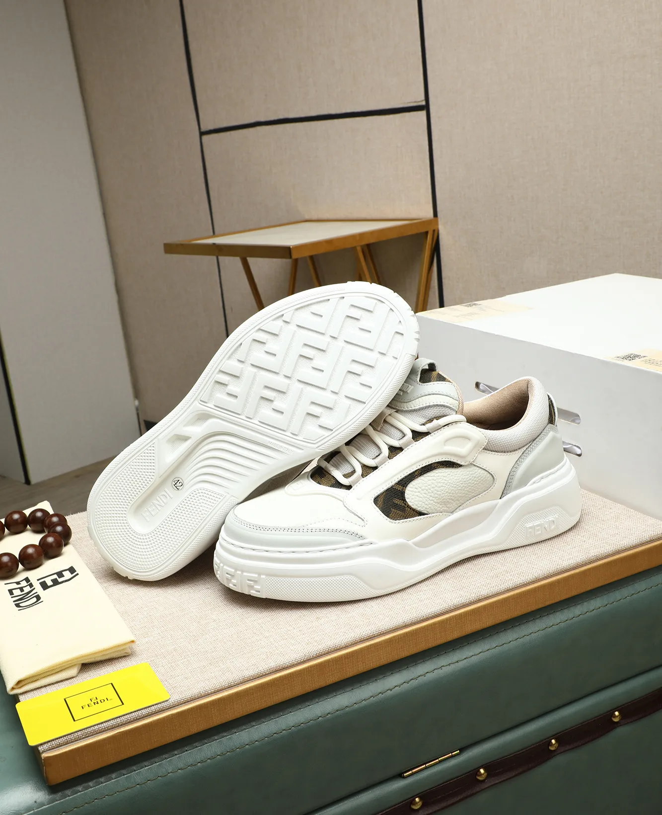 Men's shoes 💰760 [FENDI] Fendi - High-end quality original casual sports shoes - Upper: Nappa calfskin, pebbled calfskin, tongue and heel; injection molded brand logo plastic module - Lining: brand canvas - Outsole: ultra-light TPR foam·rubber; molded outsole -Super high quality control·Fine workmanship: highlighted (high-end·luxury·grade) -Size :39-44 (38, 45, can be customized)